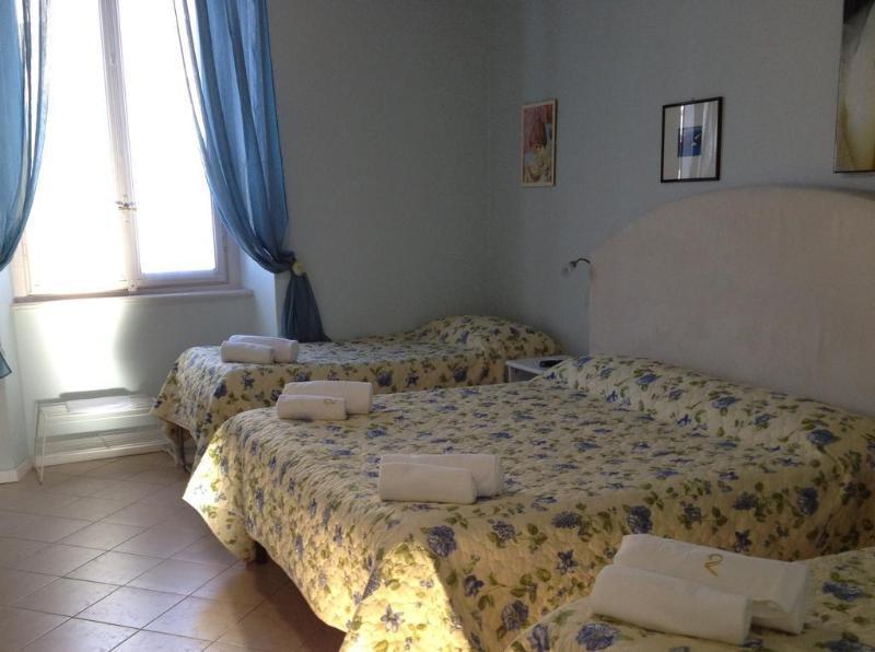Stop & Sleep Guest house