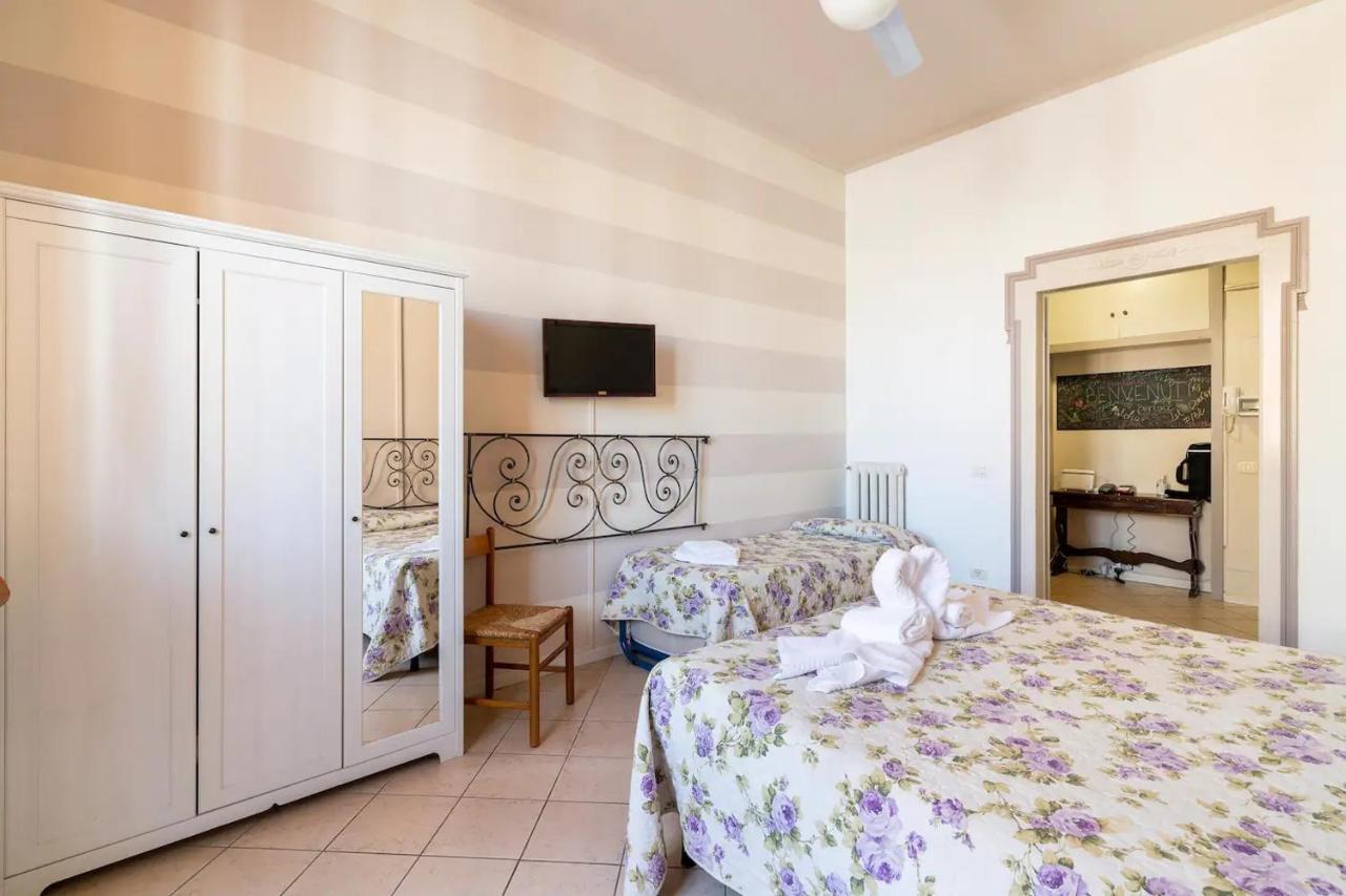 Stop & Sleep Guest house 2*