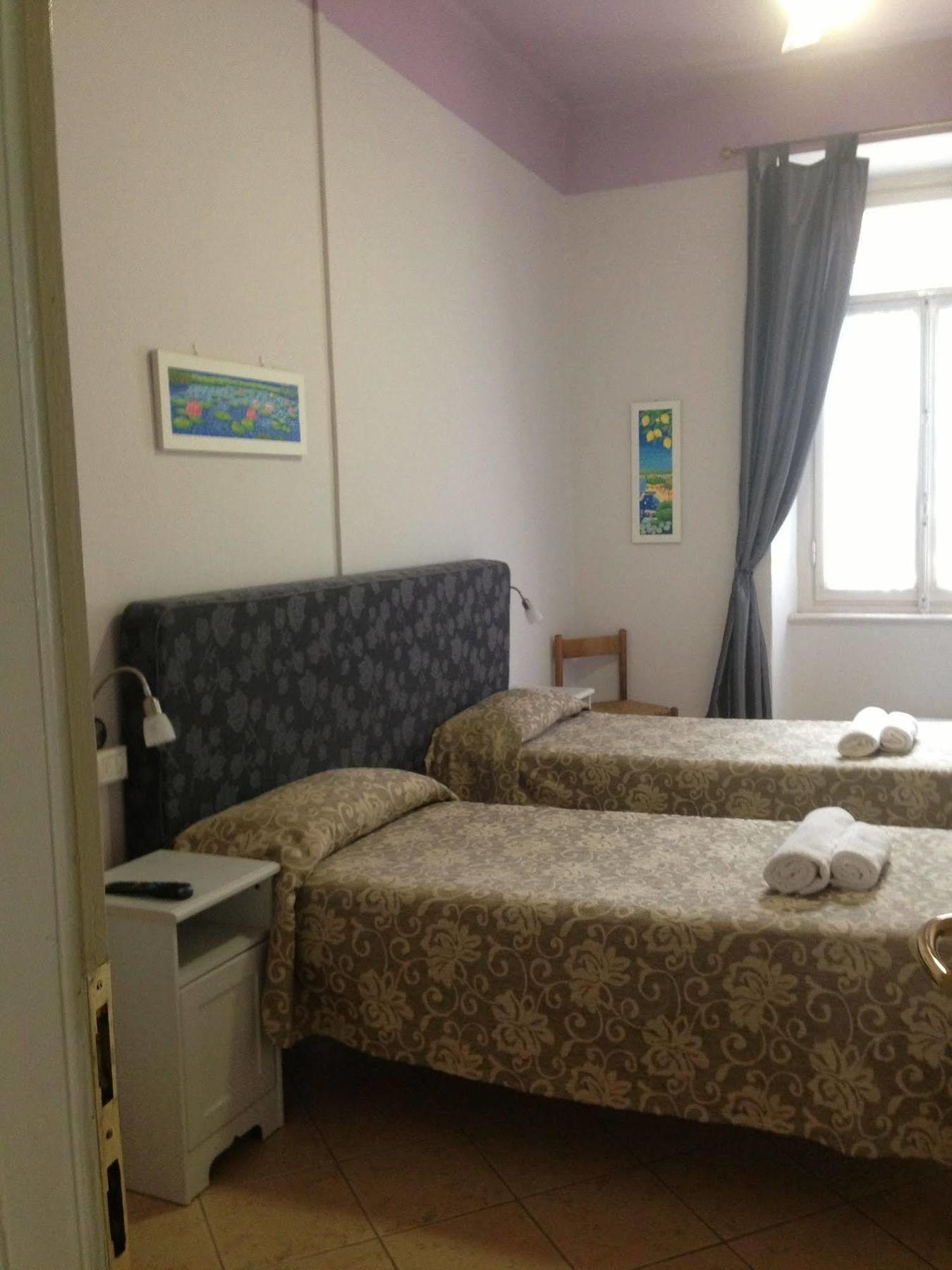 Guest house Stop & Sleep