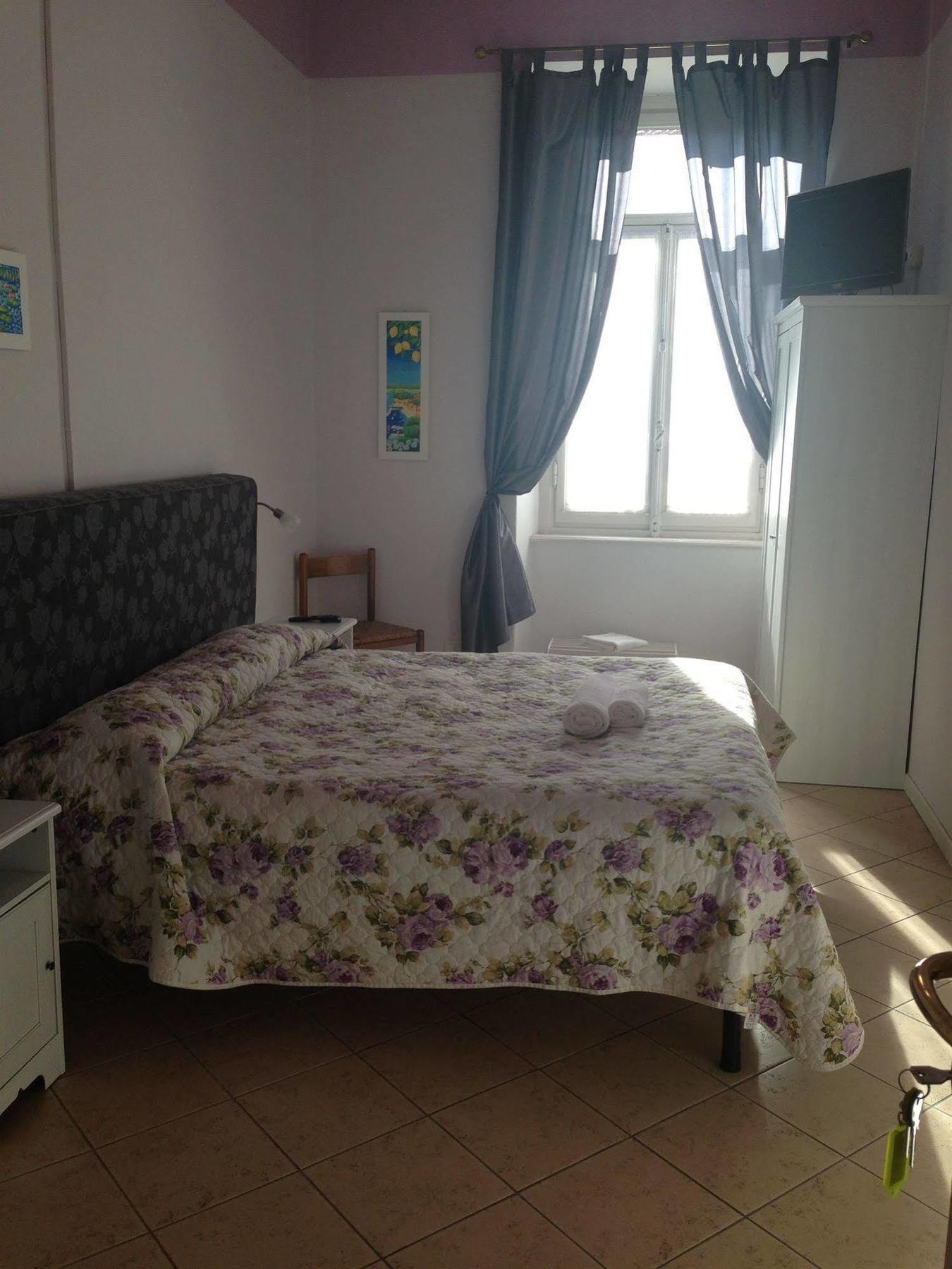 Stop & Sleep Guest house